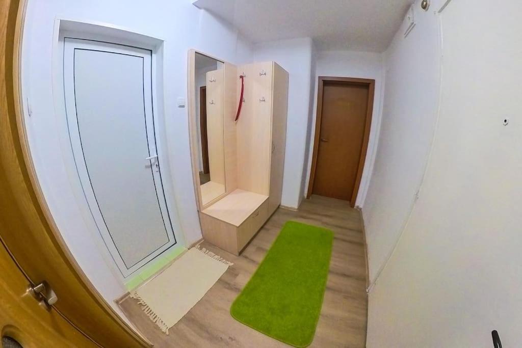 The Green Apartment In The Heart Of Old Sofia 1Bdr Luaran gambar
