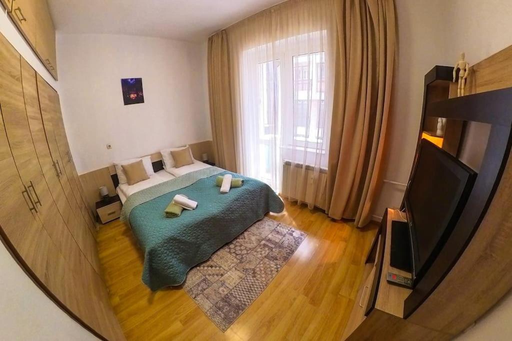 The Green Apartment In The Heart Of Old Sofia 1Bdr Luaran gambar