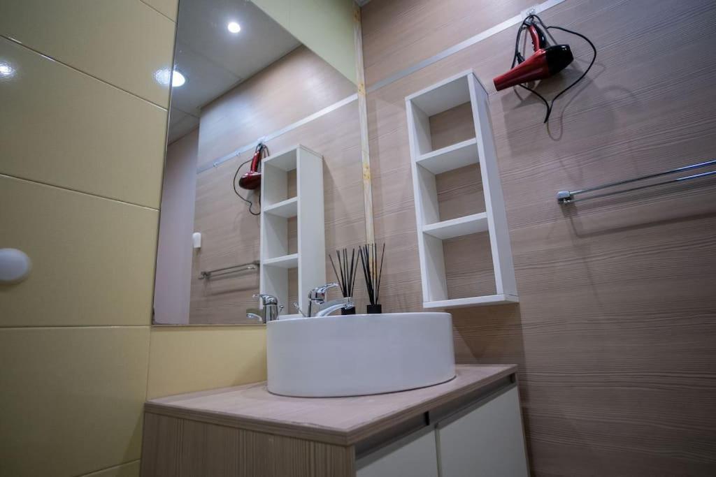 The Green Apartment In The Heart Of Old Sofia 1Bdr Luaran gambar